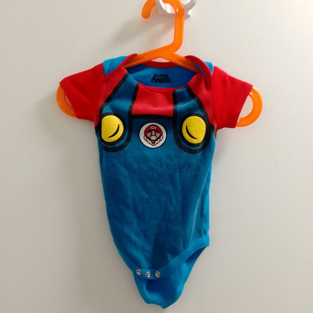 Super Mario, Short Sleeved Baby Boy Onesie